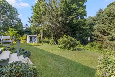 414 Beacon Avenue, Jamestown, RI 02835 - Photo 15