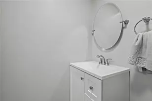 205 Woodhaven Ct, Cranston, RI 02920 - Photo 11