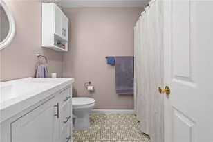 205 Woodhaven Ct, Cranston, RI 02920 - Photo 17