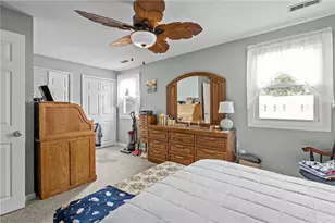 205 Woodhaven Ct, Cranston, RI 02920 - Photo 15