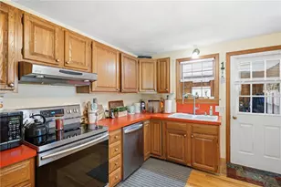 5675 Flat River Rd, Coventry, RI 02827 - Photo 15