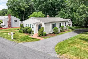 71 Roland St, Cumberland, RI 02864 - Photo 3