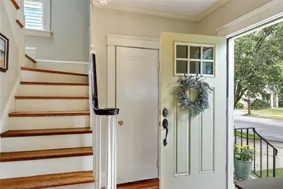 31 Clarendon Avenue, Providence, RI 02906 - Photo 5