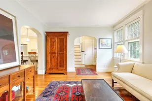 31 Clarendon Ave, Providence, RI 02906 - Photo 11