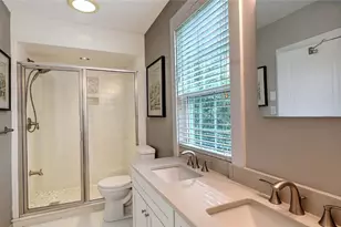 31 Clarendon Ave, Providence, RI 02906 - Photo 37