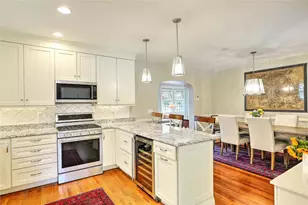 31 Clarendon Ave, Providence, RI 02906 - Photo 21