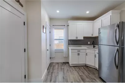 1640 Cranston Street, Cranston, RI 02930 - Photo 9
