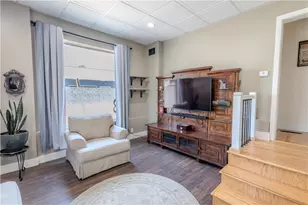 1640 Cranston St, Cranston, RI 02930 - Photo 5