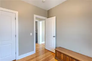 1640 Cranston St, Cranston, RI 02930 - Photo 19