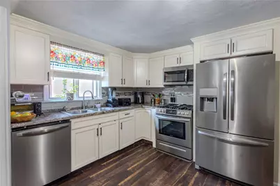 1640 Cranston Street, Cranston, RI 02930 - Photo 23