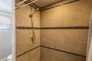 1640 Cranston St, Cranston, RI 02930 - Photo 27