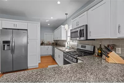 22 Taft Avenue, Providence, RI 02906 - Photo 11