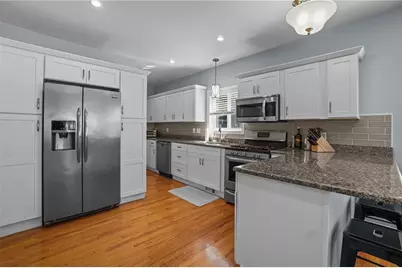 22 Taft Avenue, Providence, RI 02906 - Photo 9