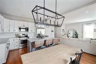 601 Hunting Hill Dr, Cumberland, RI 02864 - Photo 11
