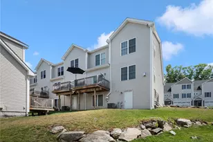 601 Hunting Hill Dr, Cumberland, RI 02864 - Photo 35