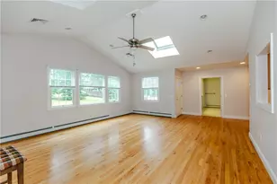11 Maplecrest Dr, Smithfield, RI 02828 - Photo 11