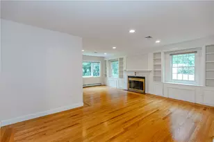 11 Maplecrest Dr, Smithfield, RI 02828 - Photo 5