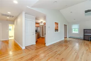11 Maplecrest Dr, Smithfield, RI 02828 - Photo 13