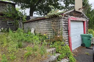 400 Lake Shore Dr, Warwick, RI 02889 - Photo 7