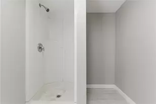 35 Gray St, Providence, RI 02909 - Photo 17