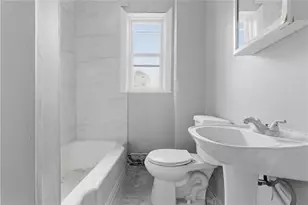 35 Gray St, Providence, RI 02909 - Photo 7
