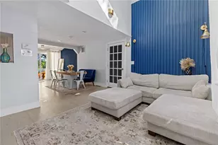 11 N Shore St, Warwick, RI 02889 - Photo 9