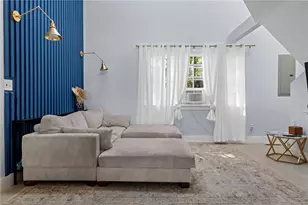 11 N Shore St, Warwick, RI 02889 - Photo 11