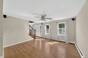 21 Sefton Dr, Bristol, RI 02809 - Photo 7