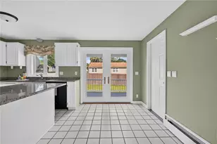 21 Sefton Dr, Bristol, RI 02809 - Photo 9