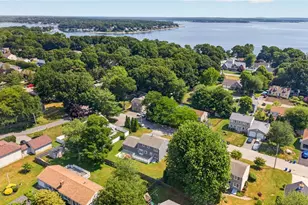 21 Sefton Dr, Bristol, RI 02809 - Photo 35