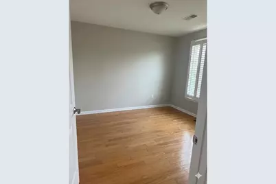806 Village Green Circle, Coventry, RI 02816 - Photo 5