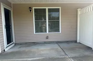 806 Village Green Cir, Coventry, RI 02816 - Photo 11