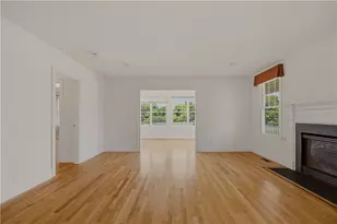 189 Ferry Landing Cir, Portsmouth, RI 02871 - Photo 11