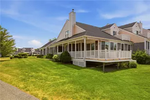 189 Ferry Landing Cir, Portsmouth, RI 02871 - Photo 5