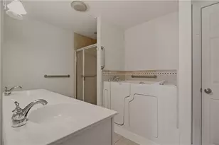 189 Ferry Landing Cir, Portsmouth, RI 02871 - Photo 27