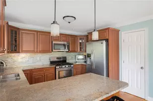 55 Vine St, East Greenwich, RI 02818 - Photo 21