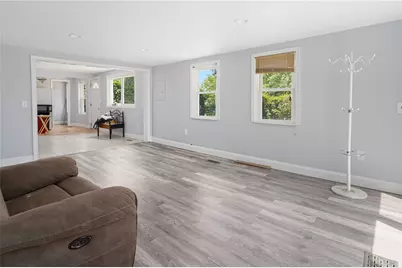 155 Stanton Avenue, East Providence, RI 02915 - Photo 11