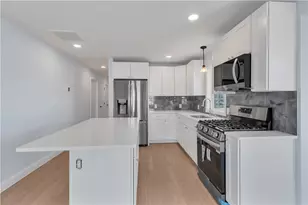 10 Anthony Ave, Providence, RI 02907 - Photo 9