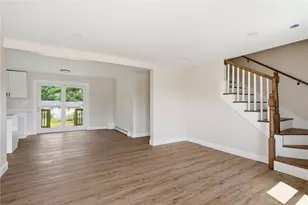 533 Scituate Ave, Cranston, RI 02921 - Photo 17
