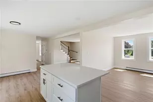 533 Scituate Ave, Cranston, RI 02921 - Photo 13