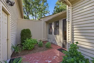 115 Pine Glen Dr, East Greenwich, RI 02818 - Photo 5