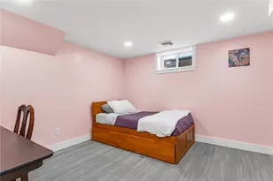 8 Rushton Dr, Cranston, RI 02905 - Photo 37