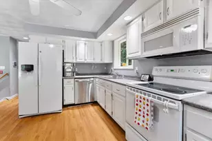 7 Boulder Dr, Johnston, RI 02919 - Photo 11