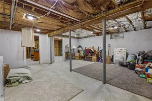 1958 Cranston St, Cranston, RI 02920 - Photo 23