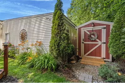 1958 Cranston Street, Cranston, RI 02920 - Photo 33