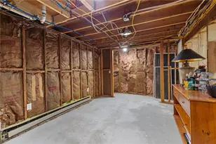 1958 Cranston St, Cranston, RI 02920 - Photo 27