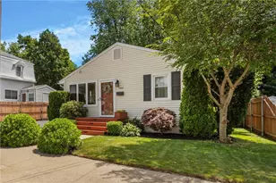 1958 Cranston St, Cranston, RI 02920 - Photo 3