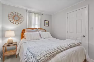1958 Cranston St, Cranston, RI 02920 - Photo 13