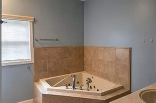 23 Cook St, Coventry, RI 02816 - Photo 19
