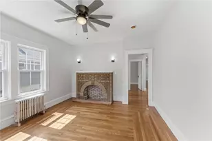 113 Warwick Rd, Pawtucket, RI 02861 - Photo 5